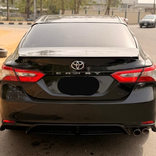 2018 KEYLESS TOYOTA CAMRY SE FOR SALE IN ABUJA