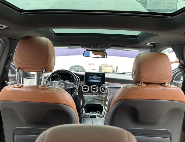 2018 Mercedes-Benz GLC300