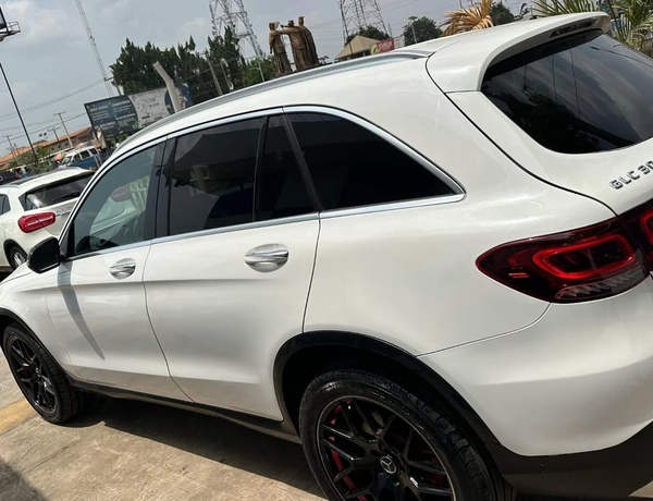 2018 Mercedes-Benz GLC300