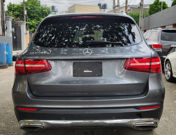Foreign Used 2018 Mercedes-Benz GLC300 for Sale In Ikeja