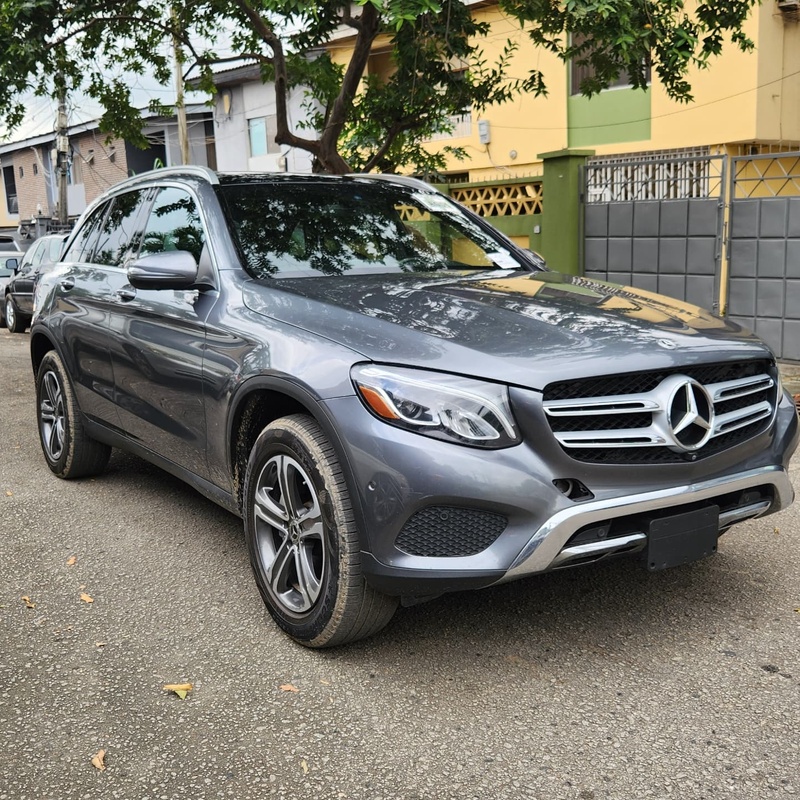 Foreign Used 2018 Mercedes-Benz GLC300 for Sale In Ikeja image