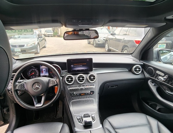 Foreign Used 2018 Mercedes-Benz GLC300 for Sale In Ikeja