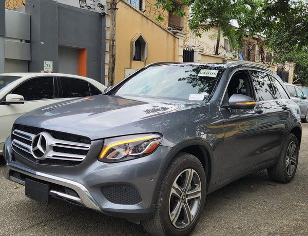 Foreign Used 2018 Mercedes-Benz GLC300 for Sale In Ikeja