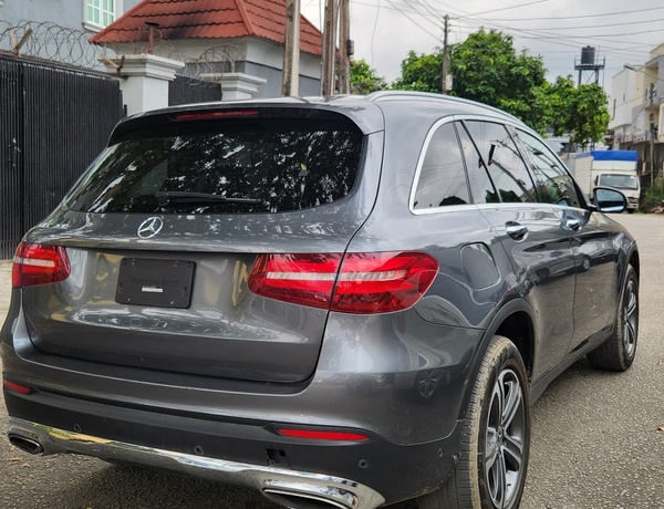 Foreign Used 2018 Mercedes-Benz GLC300 for Sale In Ikeja