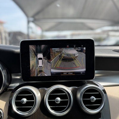 2018 Mercedes Benz GLC 300 full option