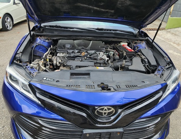 2018 Toyota Camry for Sale In Lagos