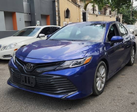 2018 Toyota Camry for Sale In Lagos