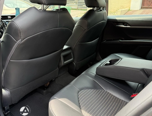 2018 Toyota Camry SE in Lekki