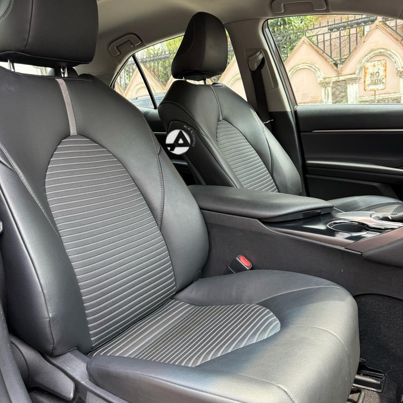 2018 Toyota Camry SE in Lekki image