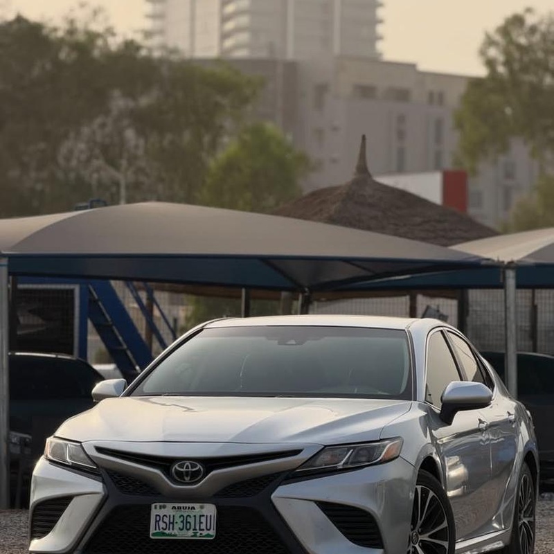 2018 TOYOTA CAMRY SE FOR SALE IN ABUJA image