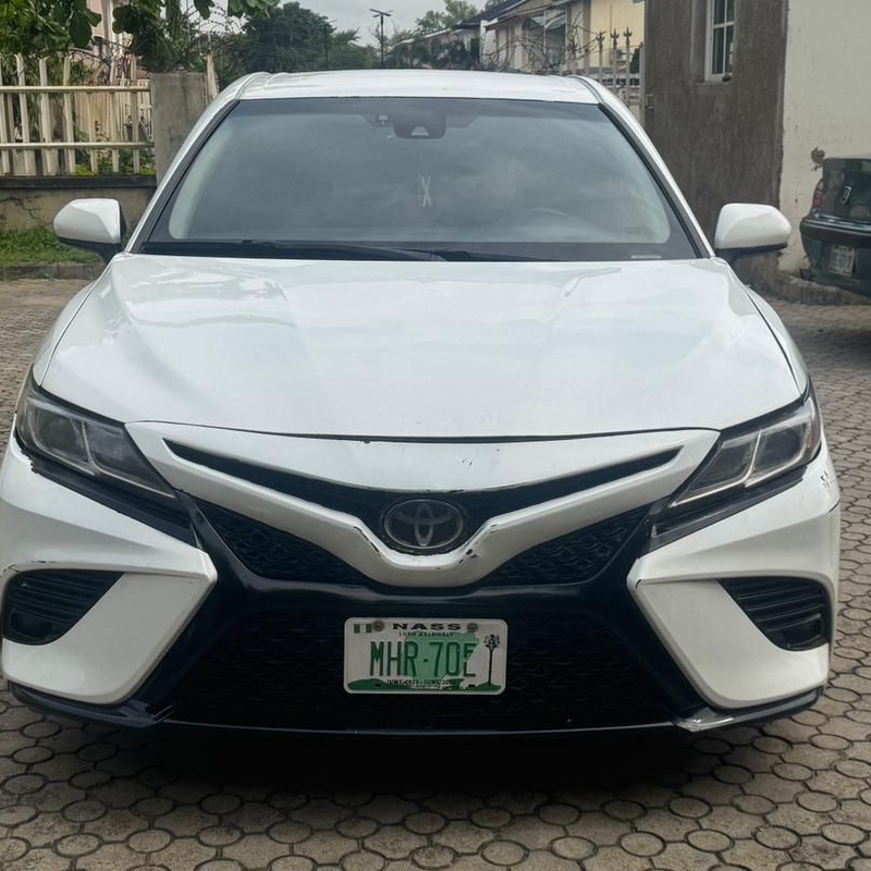 2018 TOYOTA CAMRY SE FOR SALE IN ABUJA image