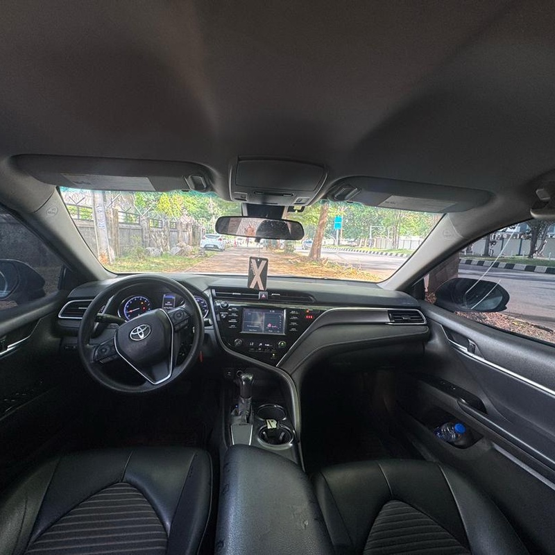 2018 TOYOTA CAMRY SE FOR SALE IN ABUJA image