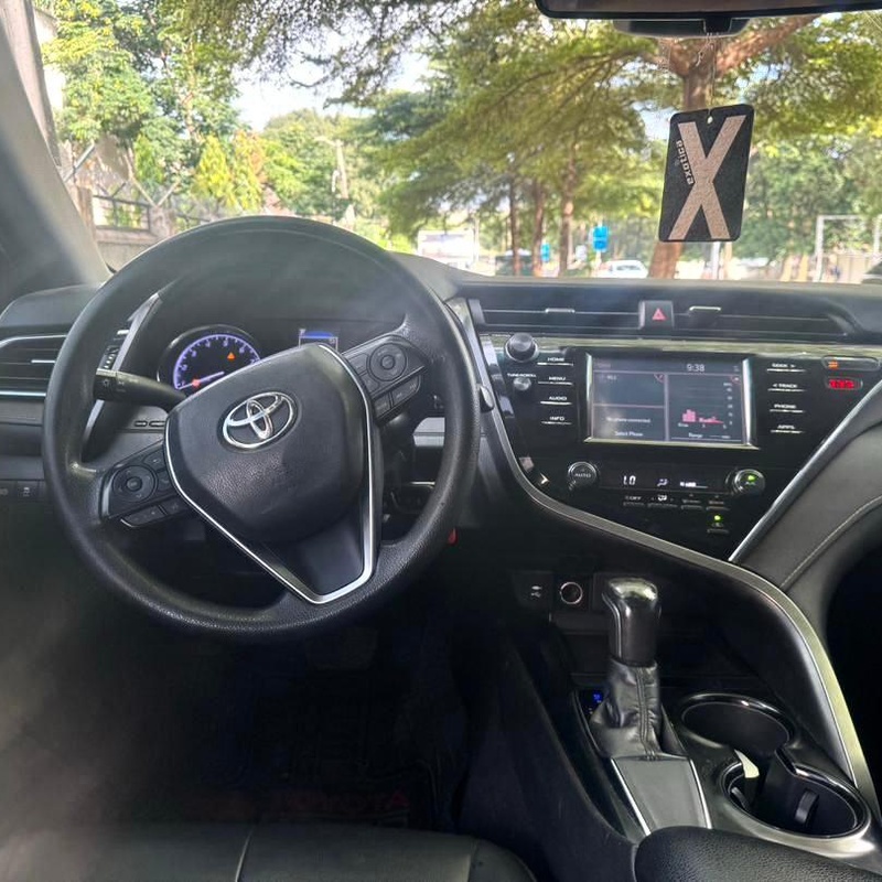 2018 TOYOTA CAMRY SE FOR SALE IN ABUJA image