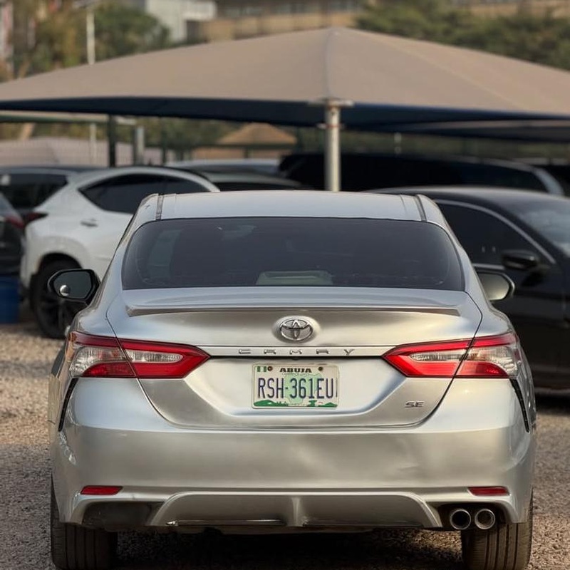 2018 TOYOTA CAMRY SE FOR SALE IN ABUJA image