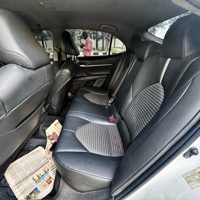 2018 TOYOTA CAMRY SE FOR SALE IN ABUJA
