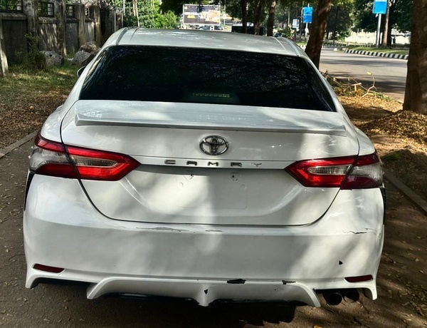 2018 TOYOTA CAMRY SE FOR SALE IN ABUJA