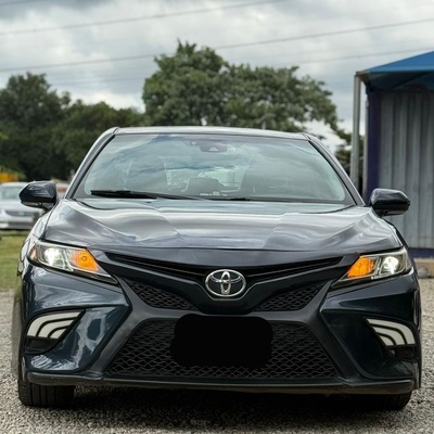 2018 TOYOTA CAMRY SE FOR SALE IN ABUJA