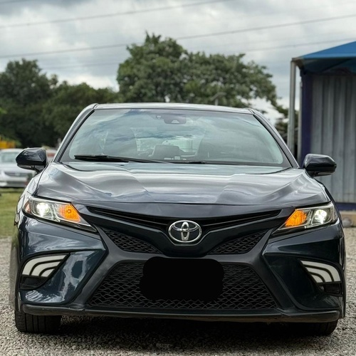 2018 TOYOTA CAMRY SE FOR SALE IN ABUJA