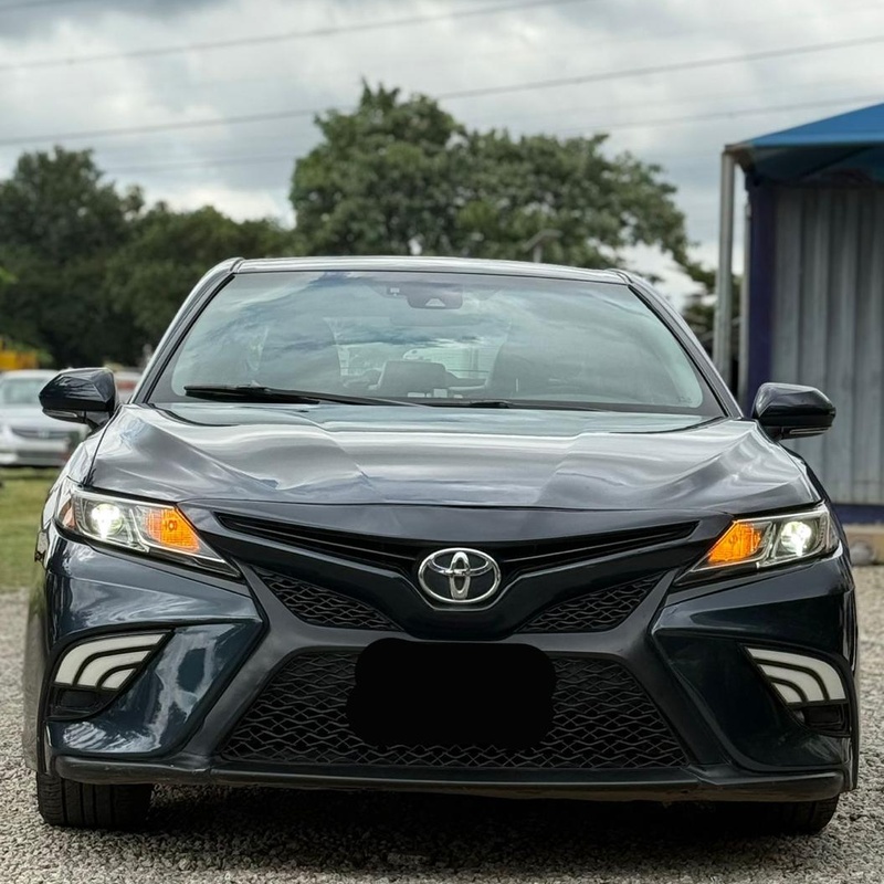 2018 TOYOTA CAMRY SE FOR SALE IN ABUJA image