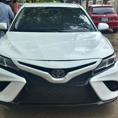 2018 TOYOTA CAMRY SE FOR SALE IN ABUJA
