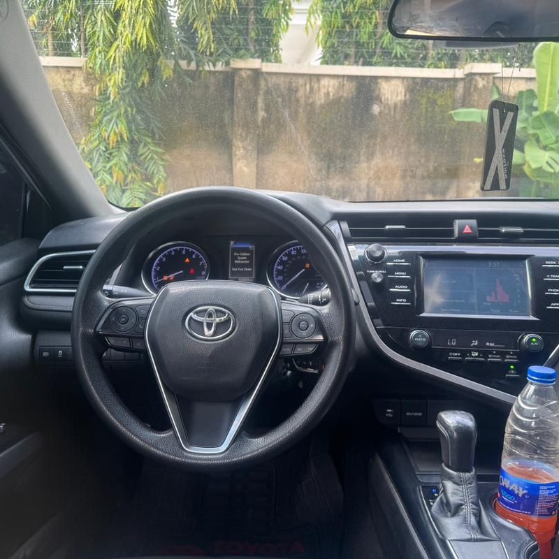 2018 TOYOTA CAMRY SE FOR SALE IN ABUJA image
