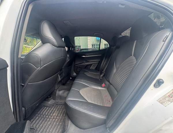 2018 TOYOTA CAMRY SE FOR SALE IN ABUJA