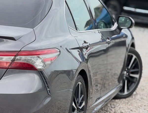 2018 TOYOTA CAMRY XSE FOR SALE IN ABUJA