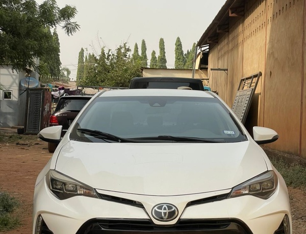 2018 TOYOTA COROLLA SE FOR SALE IN KADUNA