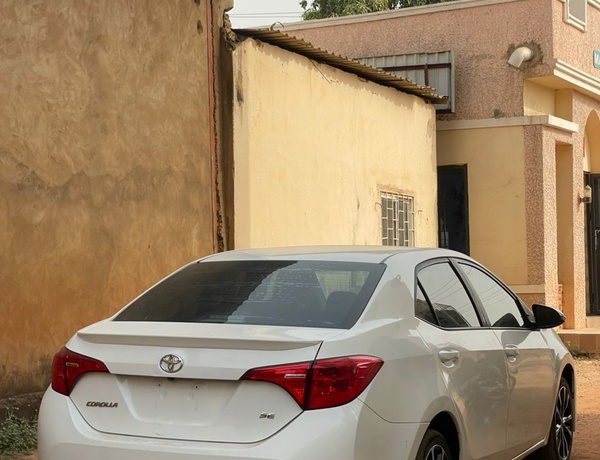 2018 TOYOTA COROLLA SE FOR SALE IN KADUNA