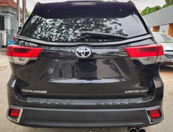 2018 Toyota Highlander Limited Edition 