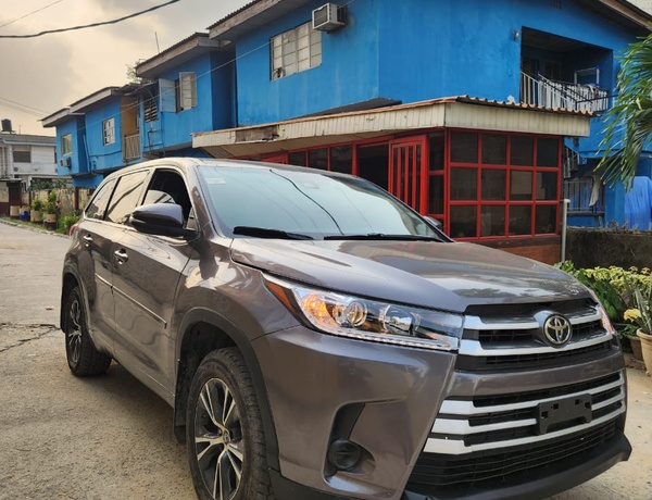 2018 Toyota Highlander Tokunbo In Lagos
