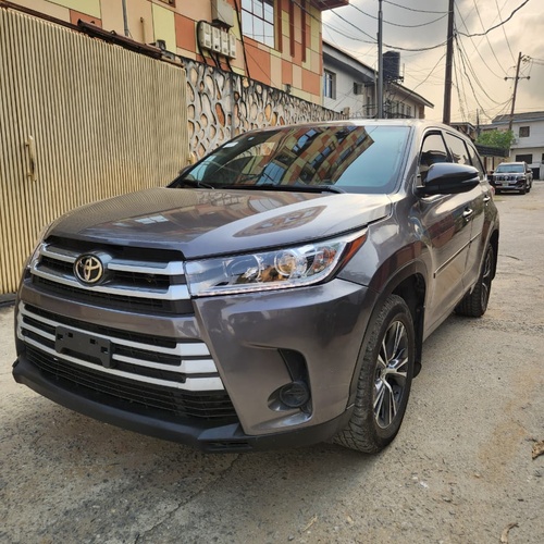 2018 Toyota Highlander Tokunbo In Lagos