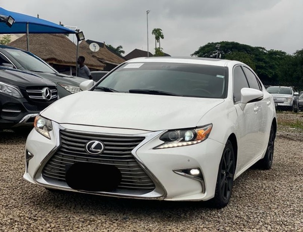 2018 UPGRADED LEXUS ES350 FOR SALE IN ABUJA