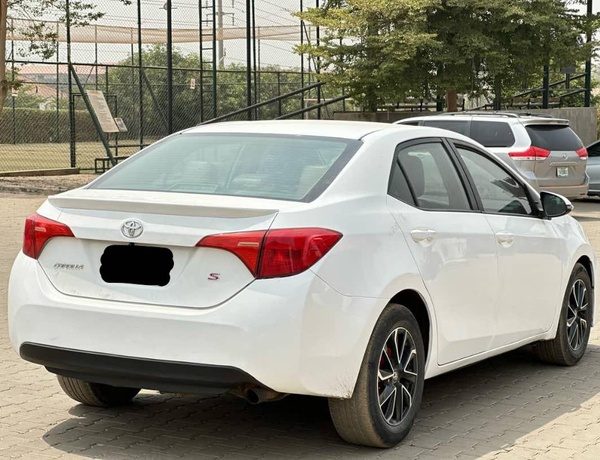 2018 UPGRADED TOYOTA COROLLA S