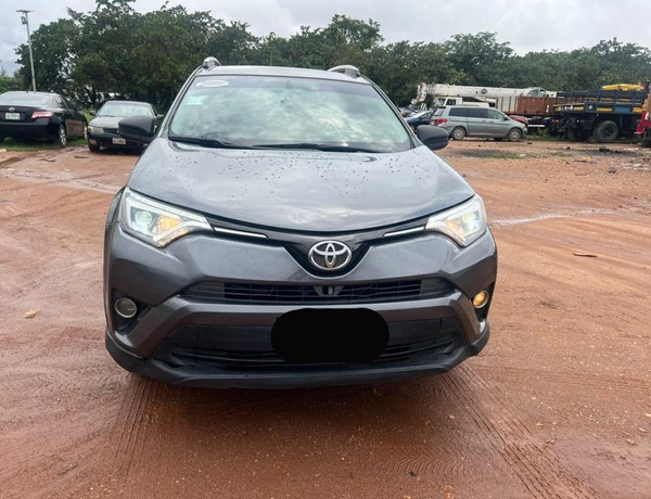 2018 UPGRADED TOYOTA RAV4 FOR SALE IN ABUJA