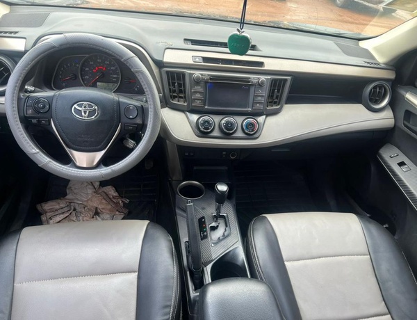 2018 UPGRADED TOYOTA RAV4 FOR SALE IN ABUJA