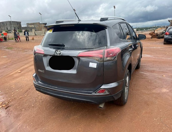 2018 UPGRADED TOYOTA RAV4 FOR SALE IN ABUJA