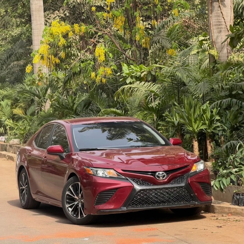 2019 TOYOTA CAMRY SE FOR SALE IN ABUJA image