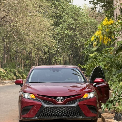 2019 TOYOTA CAMRY SE FOR SALE IN ABUJA