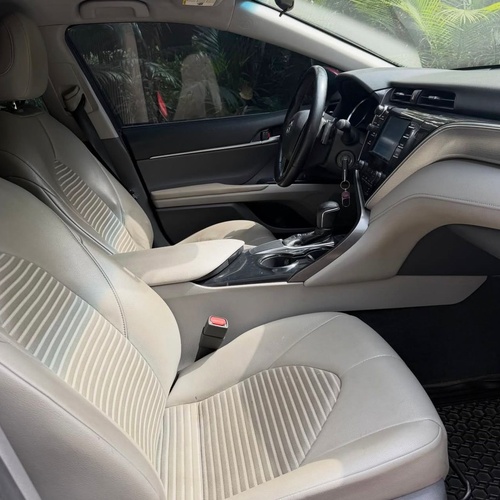2019 TOYOTA CAMRY SE FOR SALE IN ABUJA