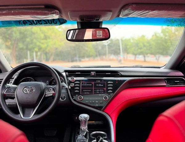 2019 TOYOTA CAMRY XSE FULL OPTION FOR SALE