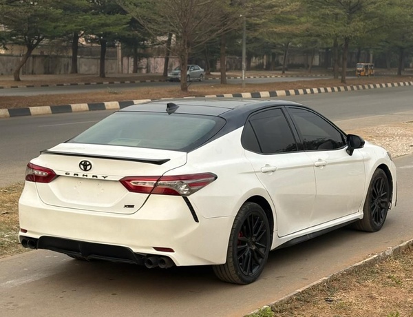 2019 TOYOTA CAMRY XSE V6 FULL OPTION FOR SALE IN ABUJA