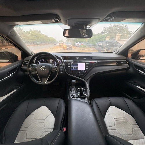 2019 TOYOTA CAMRY XSE V6 FULL OPTION FOR SALE IN ABUJA