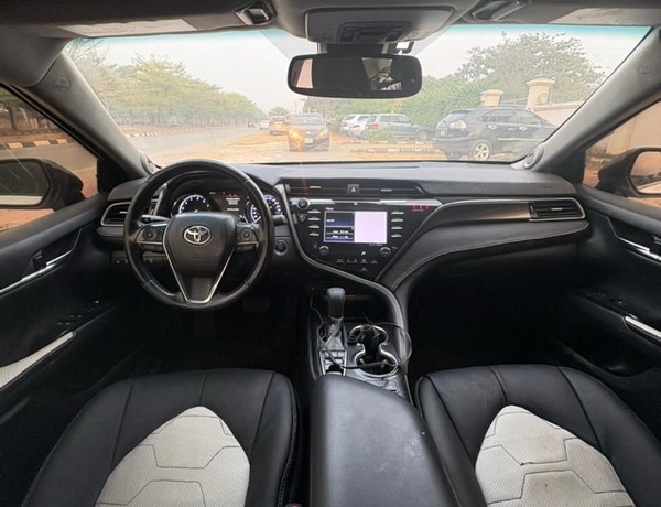 2019 TOYOTA CAMRY XSE V6 FULL OPTION FOR SALE IN ABUJA