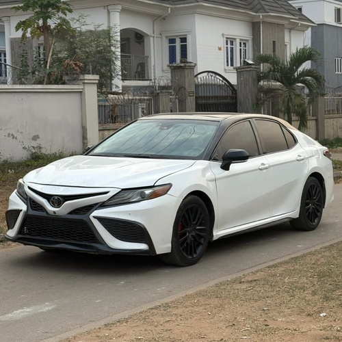 2019 TOYOTA CAMRY XSE V6 FULL OPTION FOR SALE IN ABUJA