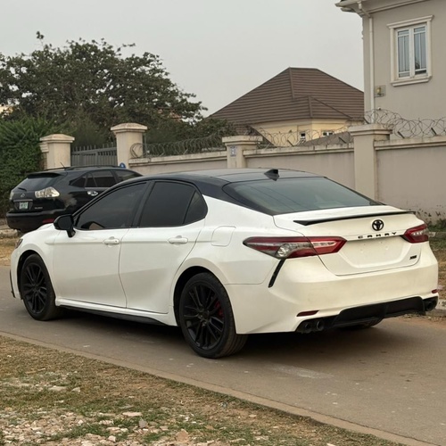 2019 TOYOTA CAMRY XSE V6 FULL OPTION FOR SALE IN ABUJA