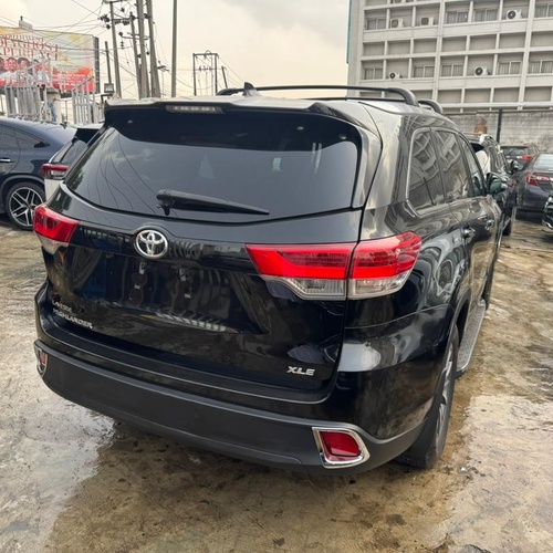2019 Toyota Highlander XLE for Sale In  Lagos
