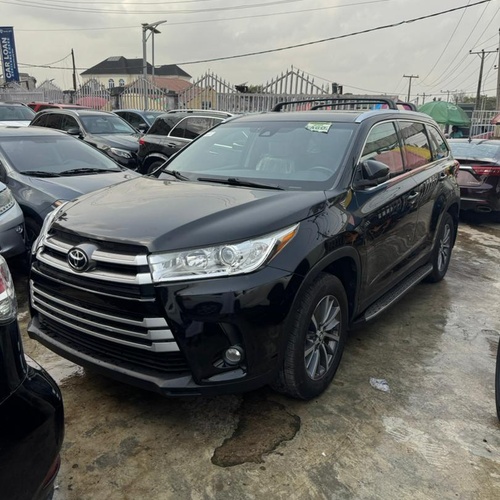 2019 Toyota Highlander XLE for Sale In  Lagos