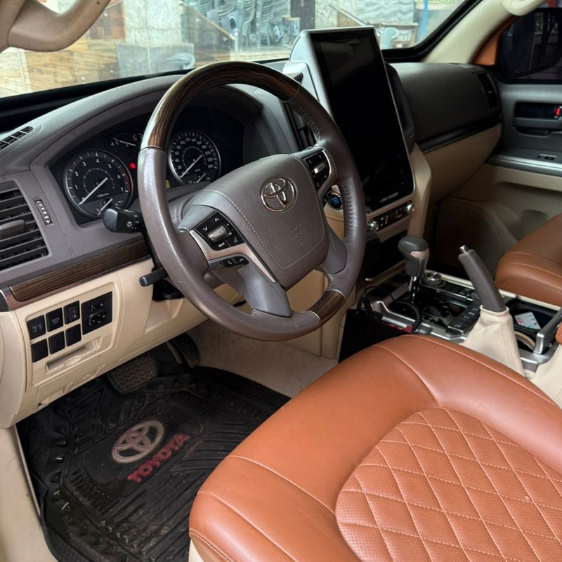 2020 Model Toyota Land Cruiser Bullet Proof Jeep for Sale image