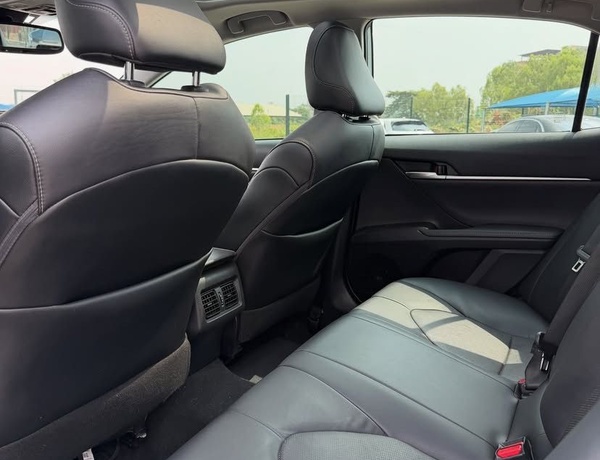 2021 TOYOTA CAMRY FOR SALE IN ABUJA